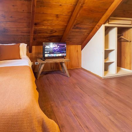 Wesley House Hosteria Boutique San Martin de los Andes Exterior photo