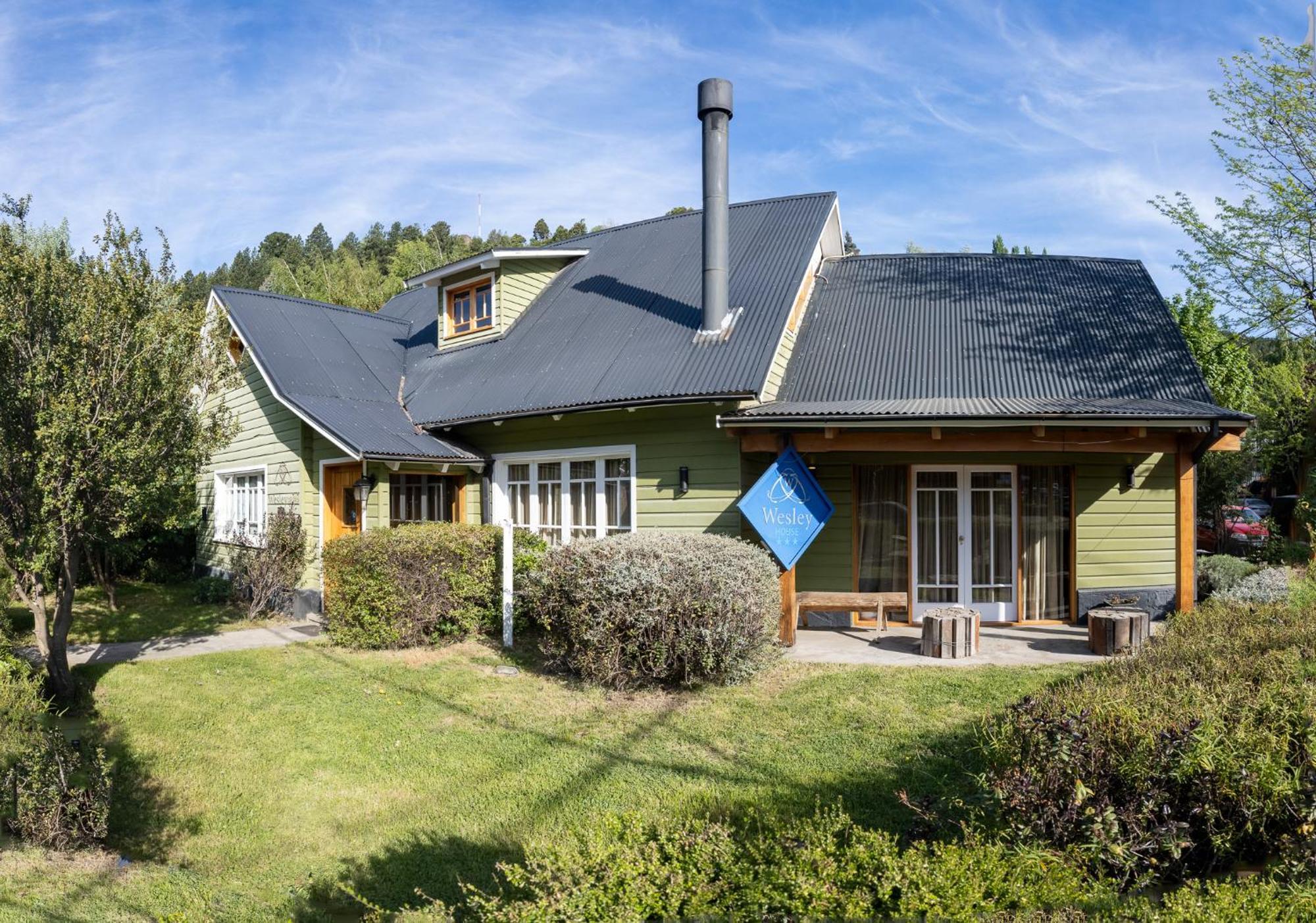 Wesley House Hosteria Boutique San Martin de los Andes Exterior photo