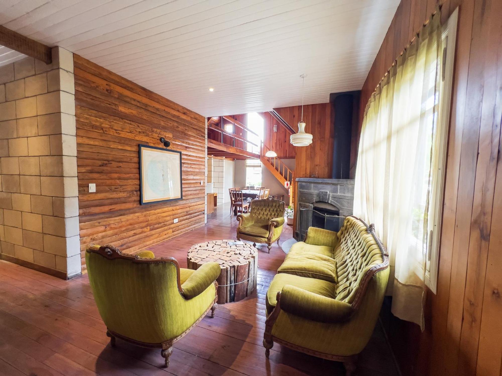 Wesley House Hosteria Boutique San Martin de los Andes Exterior photo