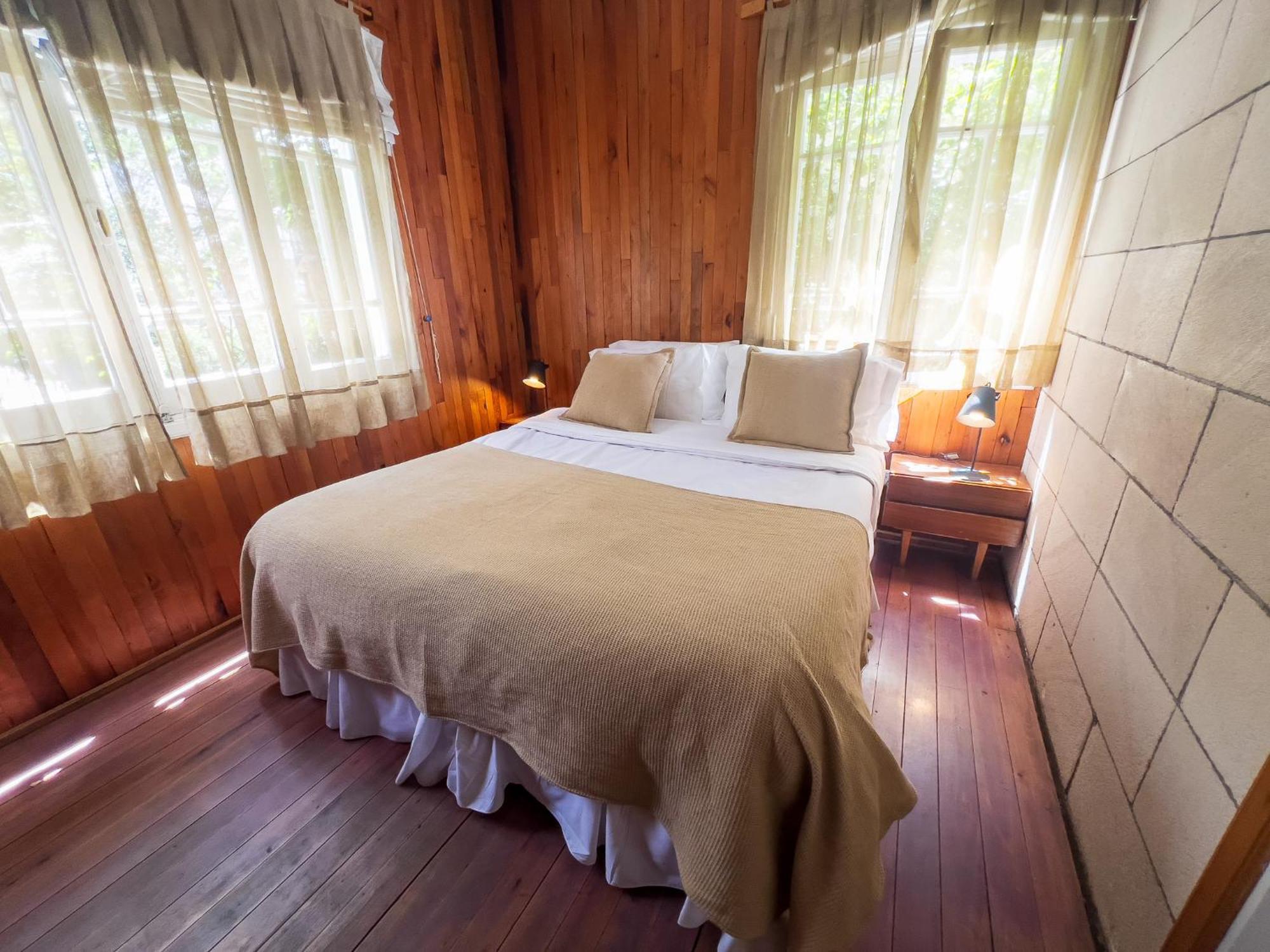 Wesley House Hosteria Boutique San Martin de los Andes Exterior photo